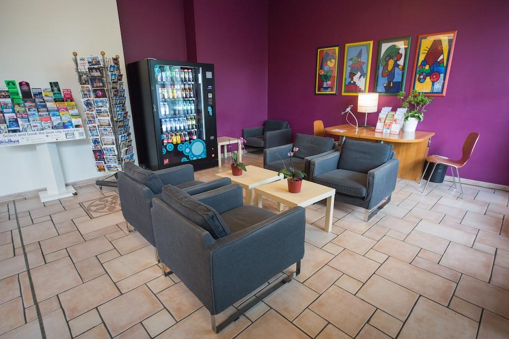 Acama Hotel&hostel Kreuzberg Hotel 2*
